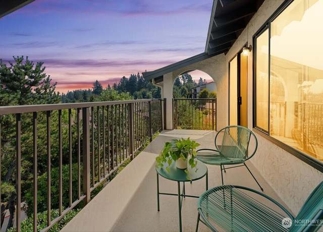 Property at 1702 NE 179th St Unit A306, Shoreline, WA 98155, 1 bed, 1 bath