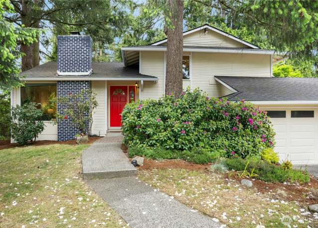 Property at 11754 NE 140th St, Kirkland, WA 98034, 3 beds, 2.5 baths