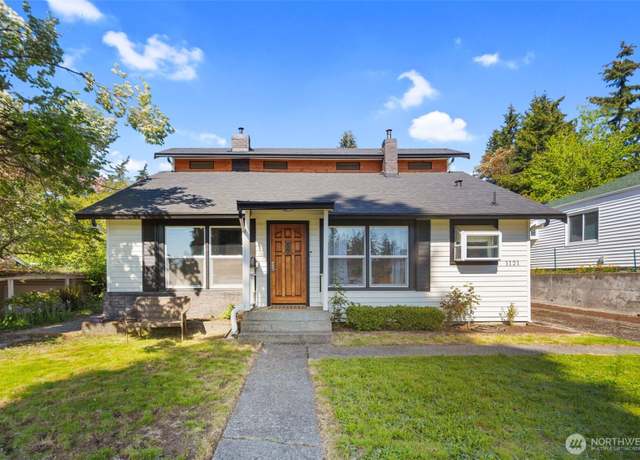 Property at 1121 Evans Ave W, Bremerton, WA 98312, 5 beds, 2 baths
