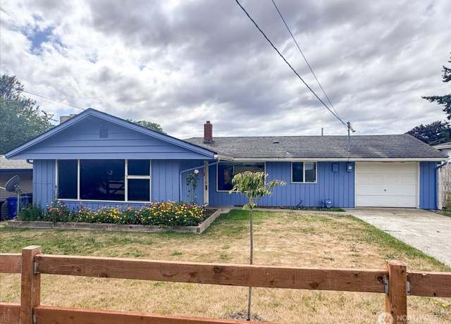 Property at 475 SE Pasek St, Oak Harbor, WA 98277, 3 beds, 1 bath