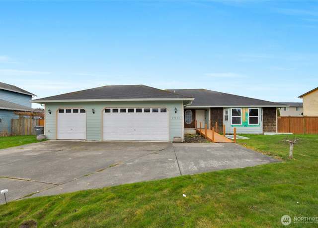 Property at 27824 69th Ave NW, Stanwood, WA 98292, 3 beds, 2 baths