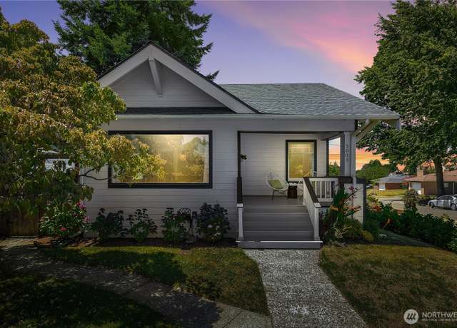 Property at 3003 44th Ave SW, Seattle, WA 98116, 4 beds, 2 baths