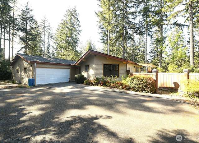 Property at 971 E Manzanita Dr, Union, WA 98592, 2 beds, 2 baths