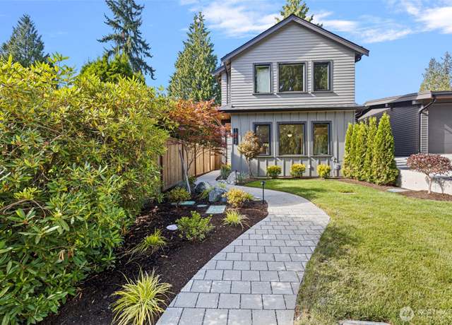 Property at 10168 NE 112th Pl, Kirkland, WA 98033, 2 beds, 2.5 baths