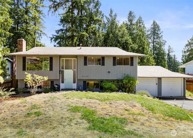 Property at 8539 University Point Cir NE, Bremerton, WA 98311, 4 beds, 2 baths