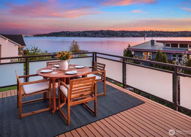 Property at 3003 Mountain View Ave N, Renton, WA 98056, 3 beds, 4 baths