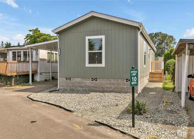 Property at 3237 S 182nd Pl #221, Seatac, WA 98188, 1 bed, 1 bath