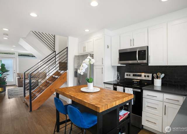 Property at 1055 S Cloverdale, Seattle, WA 98108, 3 beds, 2 baths