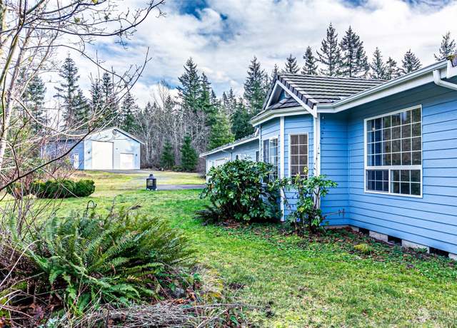 Property at 31724 SE 268th St, Ravensdale, WA 98051, 3 beds, 2 baths