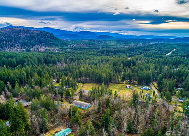 Property at 31724 SE 268th St, Ravensdale, WA 98051, 3 beds, 2 baths