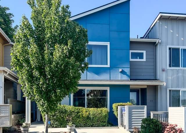 Property at 826 SW 96th Pl, Seattle, WA 98106, 3 beds, 2 baths