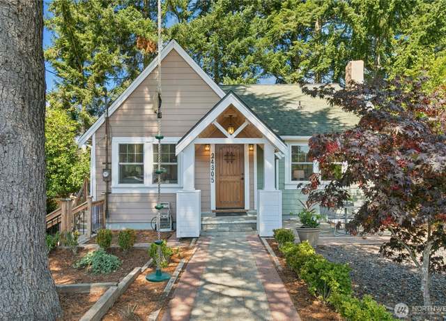 Property at 24305 90th Ave W, Edmonds, WA 98026, 4 beds, 3 baths