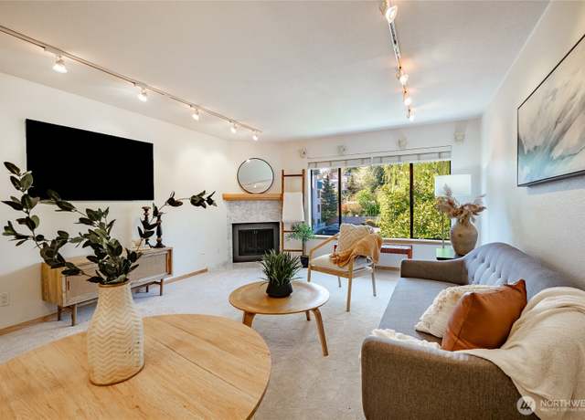 Property at 1740 NE 86th St #316, Seattle, WA 98115, 1 bed, 1 bath