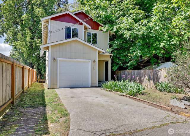 Property at 1260 Ridgeway Pl E, Port Orchard, WA 98366, 3 beds, 2.5 baths