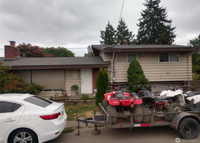 Property at 20244 108th Ave SE, Kent, WA 98031, 8 beds, 3 baths