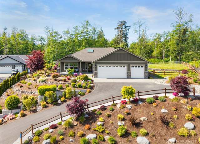 Property at 38686 Benchmark Ave NE, Hansville, WA 98340, 3 beds, 2 baths