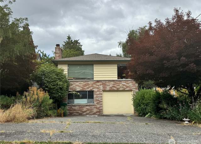 Property at 1230 NE 92nd St, Seattle, WA 98115, 4 beds, 2 baths