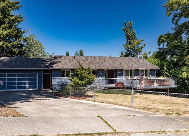 Property at 1162 SW 2nd Ave, Oak Harbor, WA 98277, 4 beds, 3 baths