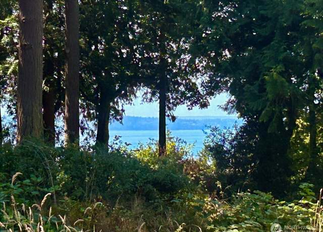 Property at 8175 Mossy Rock Rd, Clinton, WA 98236