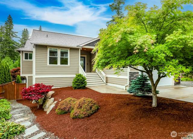 Property at 3860 Lindsay Ave, Bellingham, WA 98229, 6 beds, 2.5 baths