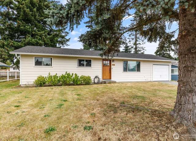 Property at 2118 33rd St, Anacortes, WA 98221, 3 beds, 1 bath