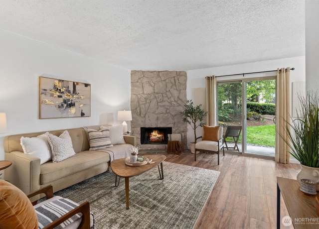 Property at 12515 NE 145th Pl Unit D121, Kirkland, WA 98034, 1 bed, 1 bath