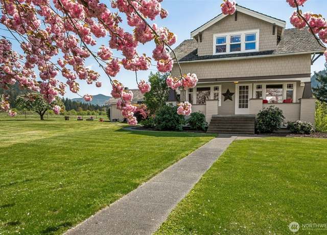 Property at 28009 SE 456th St, Enumclaw, WA 98022, 3 beds, 2 baths