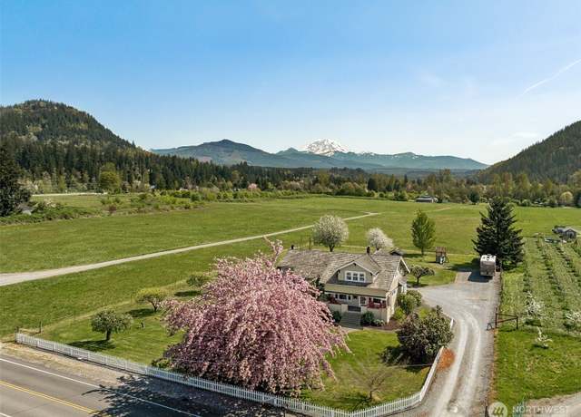 Property at 28009 SE 456th St, Enumclaw, WA 98022, 3 beds, 2 baths