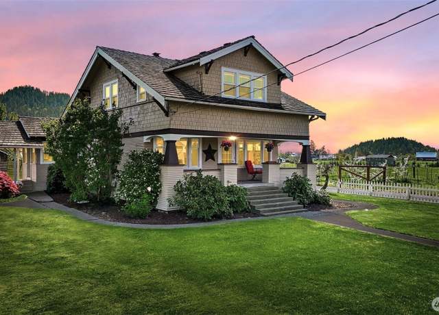 Property at 28009 SE 456th St, Enumclaw, WA 98022, 3 beds, 2 baths