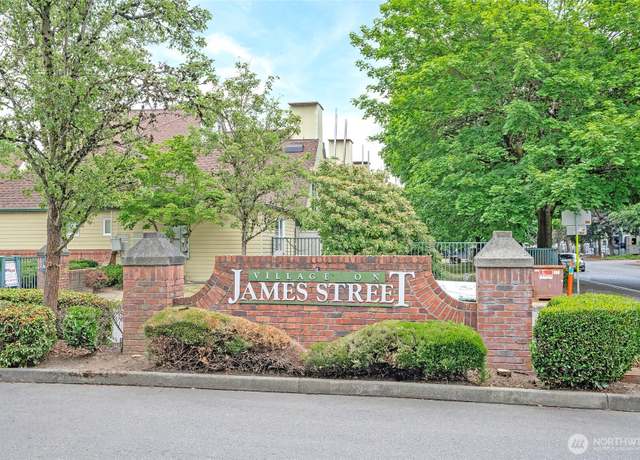 Property at 6711 S 239th Pl Unit A103, Kent, WA 98032, 2 beds, 2.5 baths
