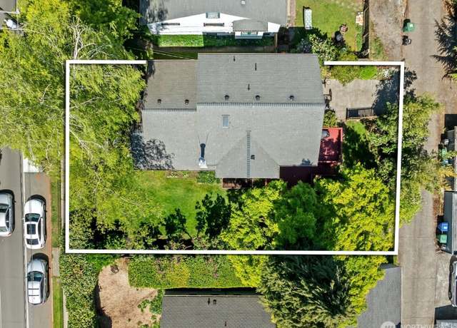 Property at 5210 35th Ave NE, Seattle, WA 98105, 4 beds, 3.5 baths