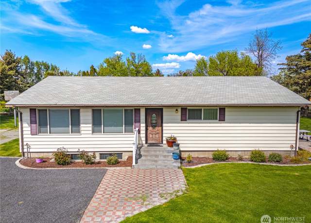 Property at 3019 NE Road H, Moses Lake, WA 98837, 5 beds, 3 baths