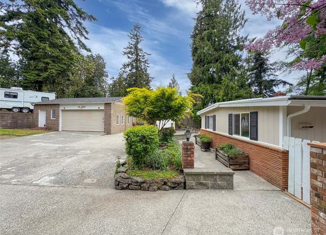 Property at 372 Fleming Dr, Sequim, WA 98382, 3 beds, 2 baths