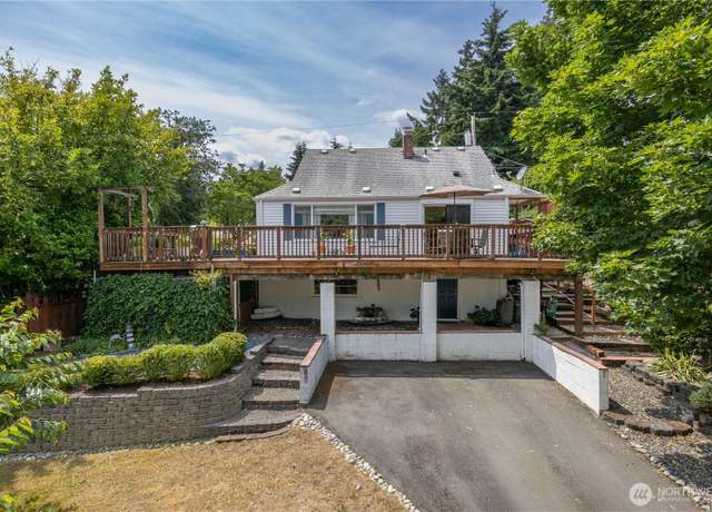 Property at 1112 Evans Ave W, Bremerton, WA 98312, 3 beds, 1 bath