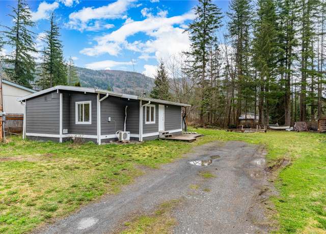 Property at 6263 Pine Pl, Maple Falls, WA 98266, 2 beds, 1 bath