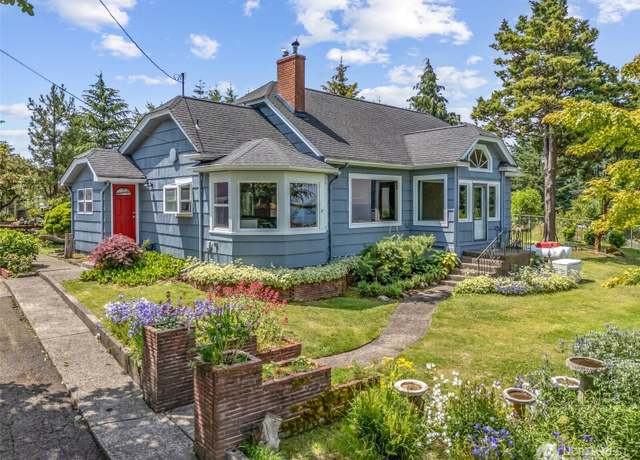 Property at 1333 Mt Pleasant Rd, Kelso, WA 98626, 2 beds, 1.5 baths
