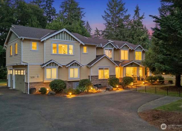 Property at 16218 NE 195th St, Woodinville, WA 98072, 4 beds, 2.5 baths
