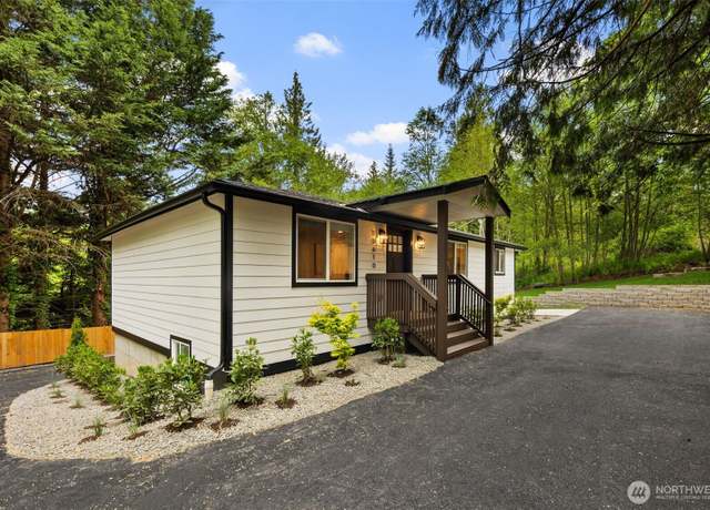 Property at 10610 SE 304th Way, Auburn, WA 98092, 6 beds, 4 baths