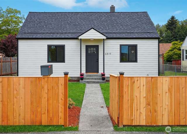 Property at 6819 S Prospect St, Tacoma, WA 98409, 4 beds, 1.5 baths
