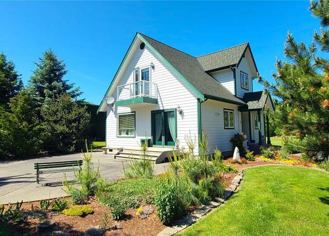 Property at 324 Pond Ln, Sequim, WA 98382, 3 beds, 3 baths
