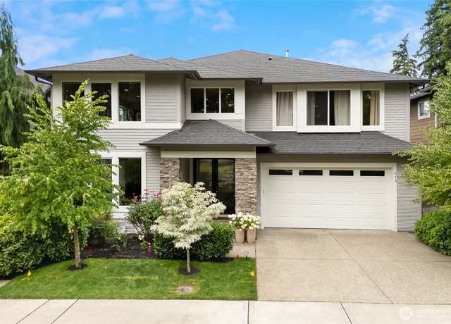 Property at 619 Graham Ave NE, Renton, WA 98059, 4 beds, 2.5 baths