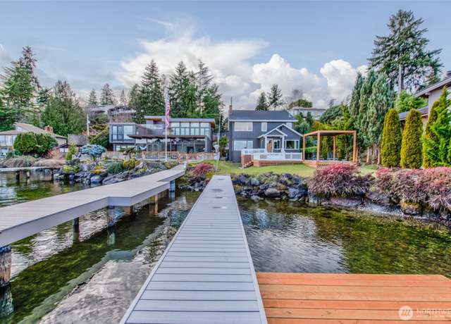 Property at 15038 Beach Dr NE, Lake Forest Park, WA 98155, 4 beds, 3 baths