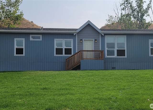 Property at 18 A Osprey Dr, Okanogan, WA 98840, 3 beds, 2 baths