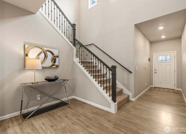 Property at 10421 12th St E, Edgewood, WA 98372, 4 beds, 3.5 baths