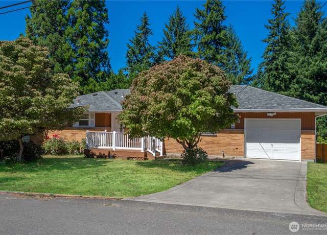 Property at 528 S 302nd St, Federal Way, WA 98003, 4 beds, 2 baths
