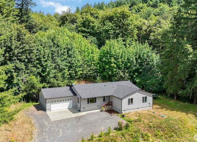 Property at 415 McKee Rd, Castle Rock, WA 98611, 4 beds, 2 baths