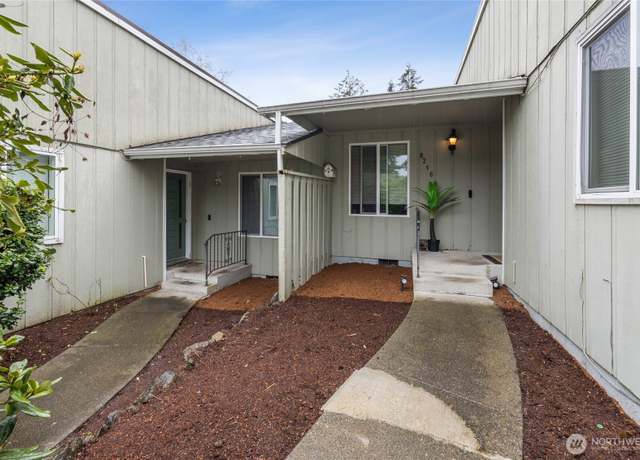 Property at 8214 42nd Street Ct W, University Place, WA 98466, 6 beds, 4 baths
