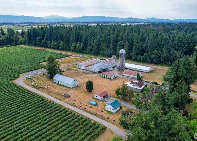 Property at 9112 Axling Rd, Lynden, WA 98264, 4 beds, 2 baths