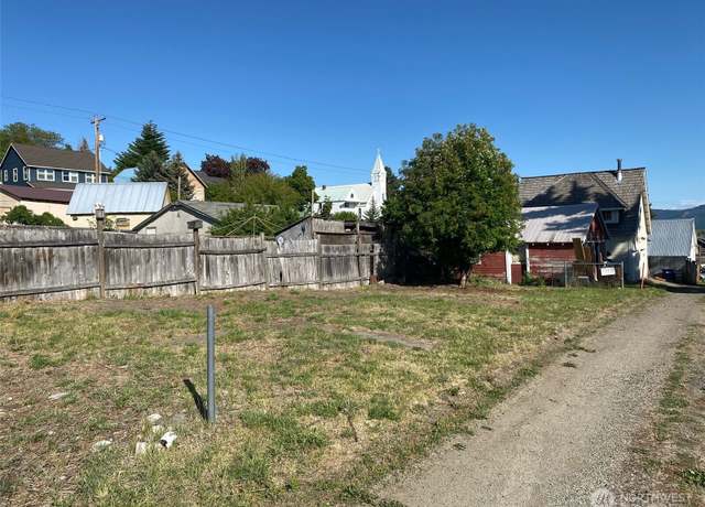 Property at 200 E Arizona Ave, Roslyn, WA 98941