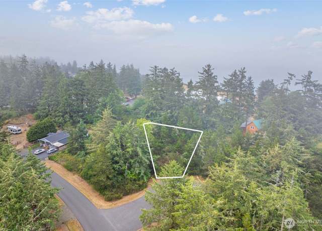 Property at 1016 lola Ct, Ocean Shores, WA 98569